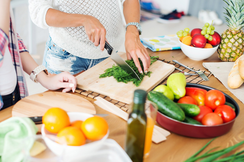 research on the benefits of cooking at home